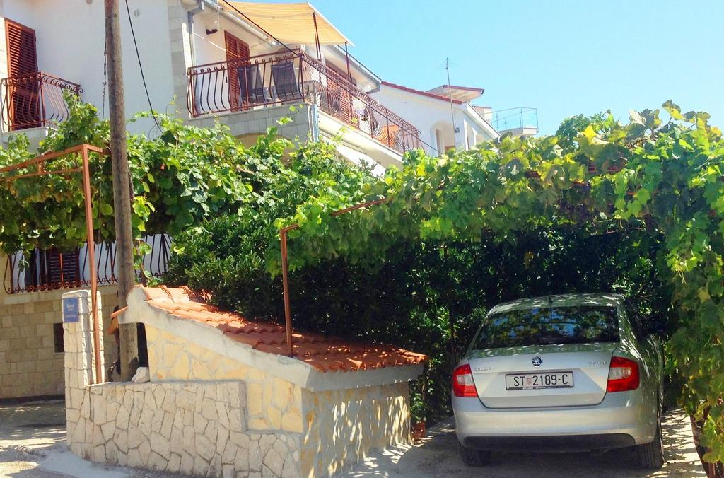 Hella Apartments Τρογκίρ Δωμάτιο φωτογραφία