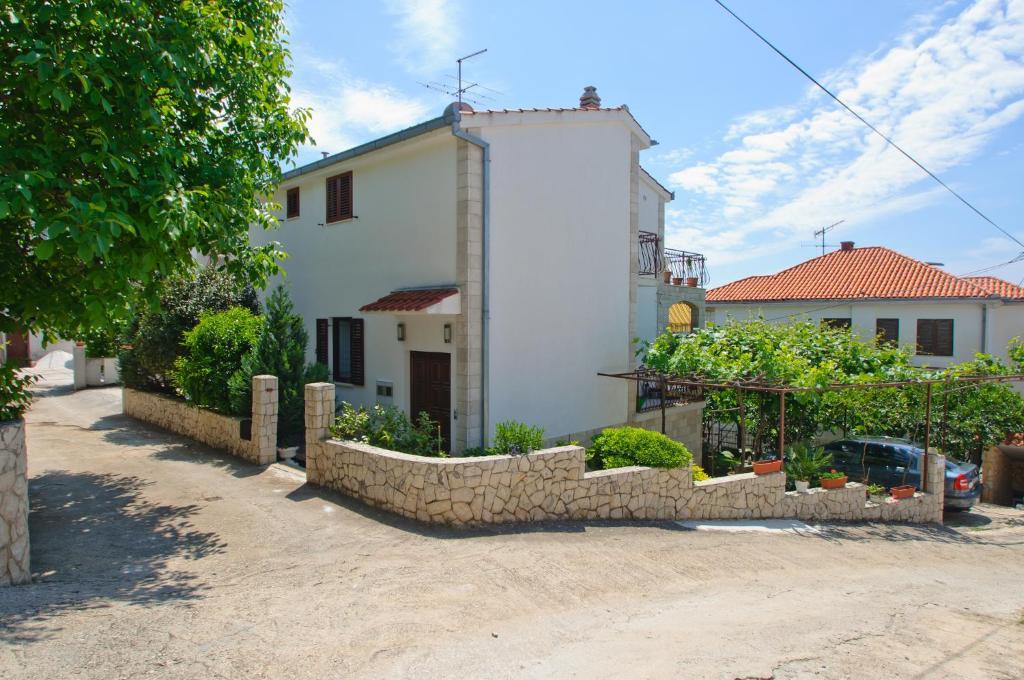 Hella Apartments Τρογκίρ Εξωτερικό φωτογραφία