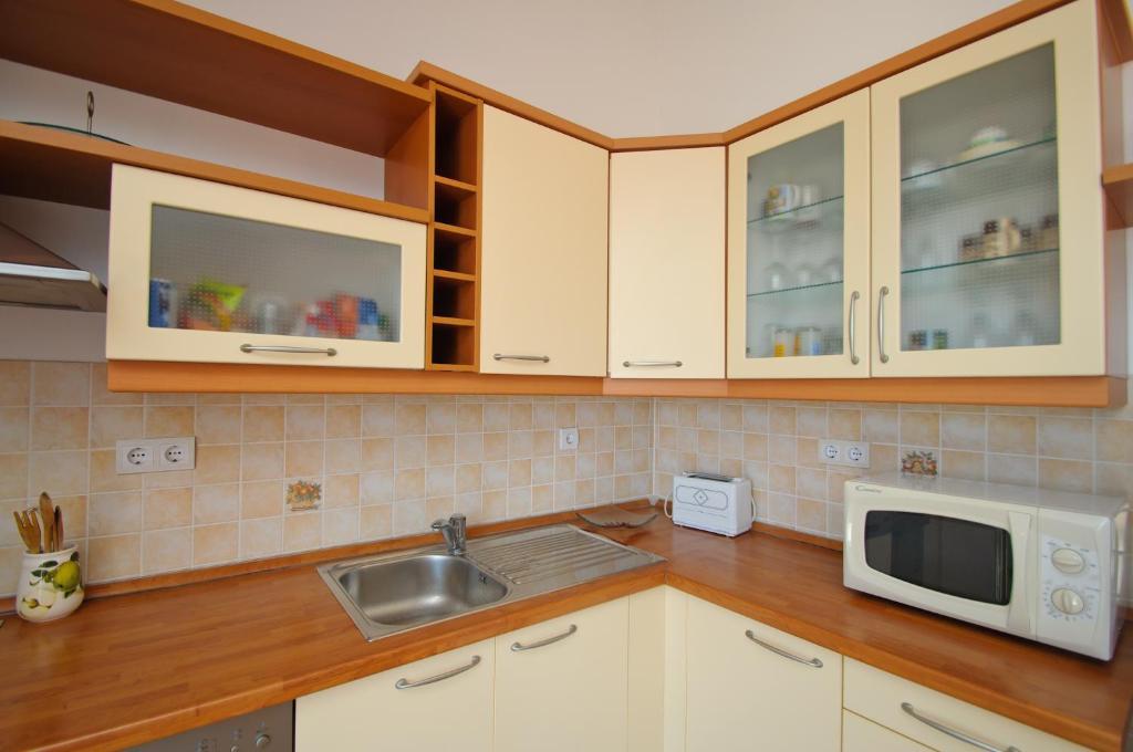 Hella Apartments Τρογκίρ Εξωτερικό φωτογραφία