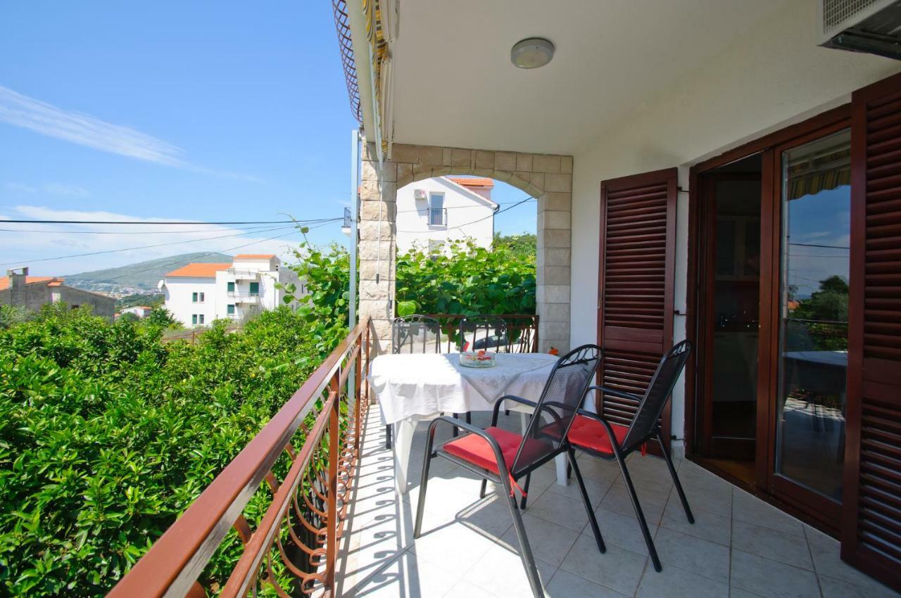 Hella Apartments Τρογκίρ Εξωτερικό φωτογραφία